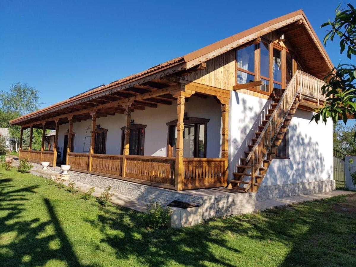 Verada Tour Guest House Somova Exteriör bild