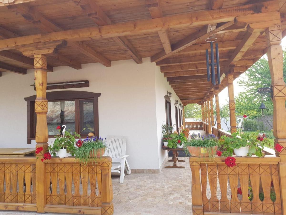 Verada Tour Guest House Somova Exteriör bild